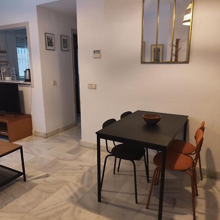 Apartamento San Luis. Plaza De Parking Gratis!!! Севілья Екстер'єр фото