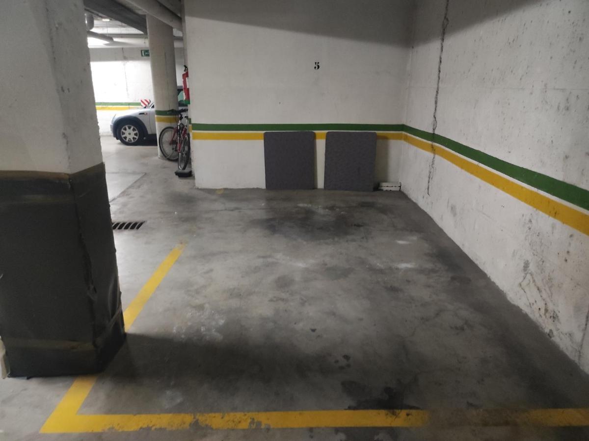 Apartamento San Luis. Plaza De Parking Gratis!!! Севілья Екстер'єр фото