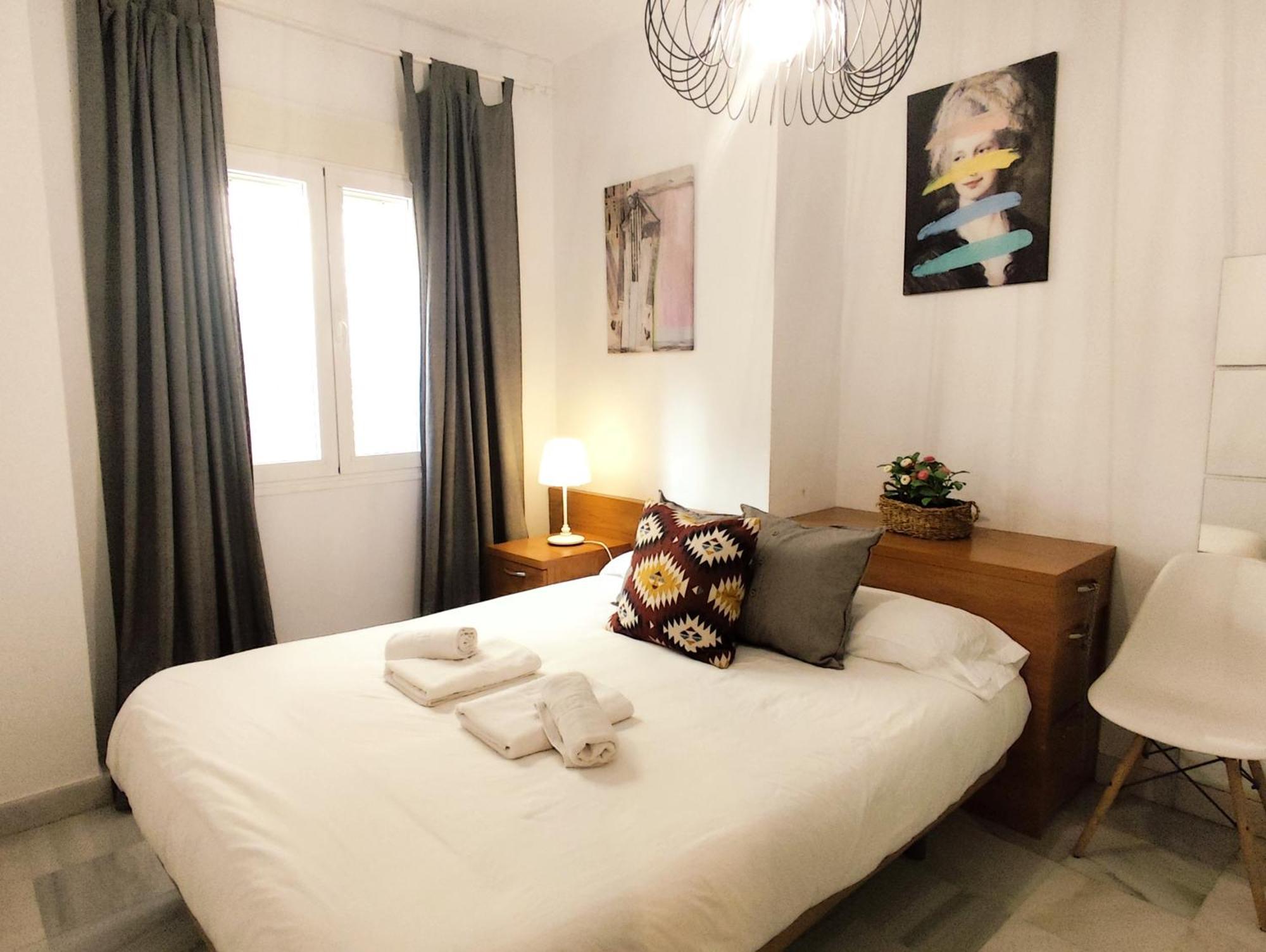 Apartamento San Luis. Plaza De Parking Gratis!!! Севілья Екстер'єр фото